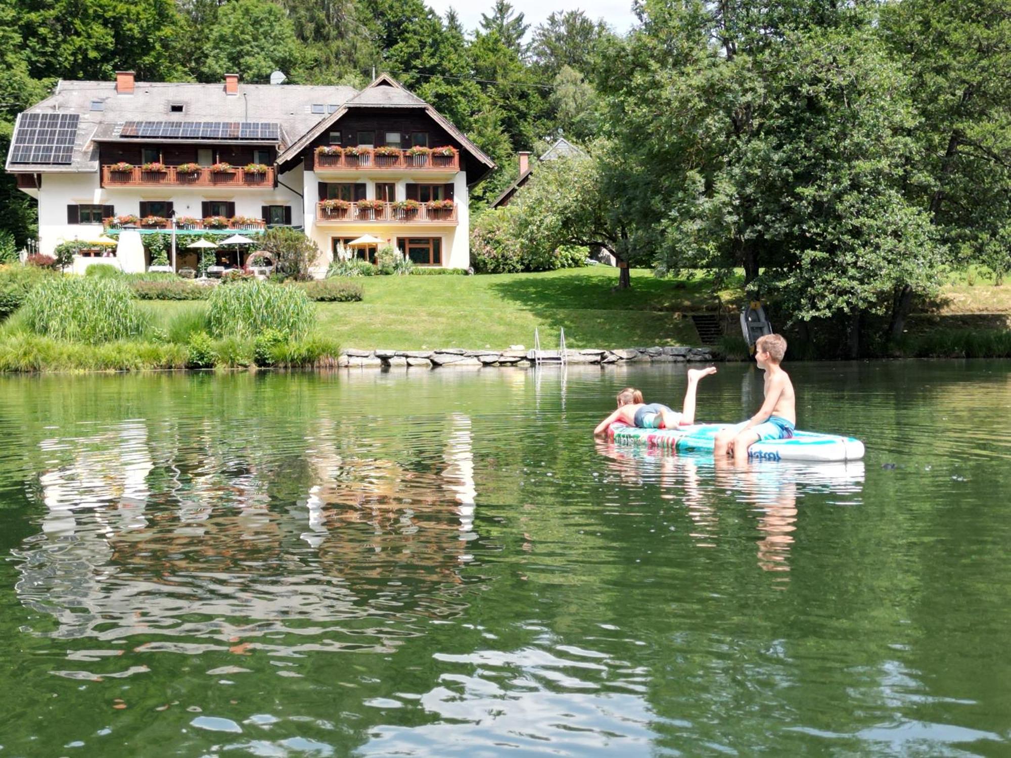 Landgasthof Trattnig Schiefling am See Extérieur photo