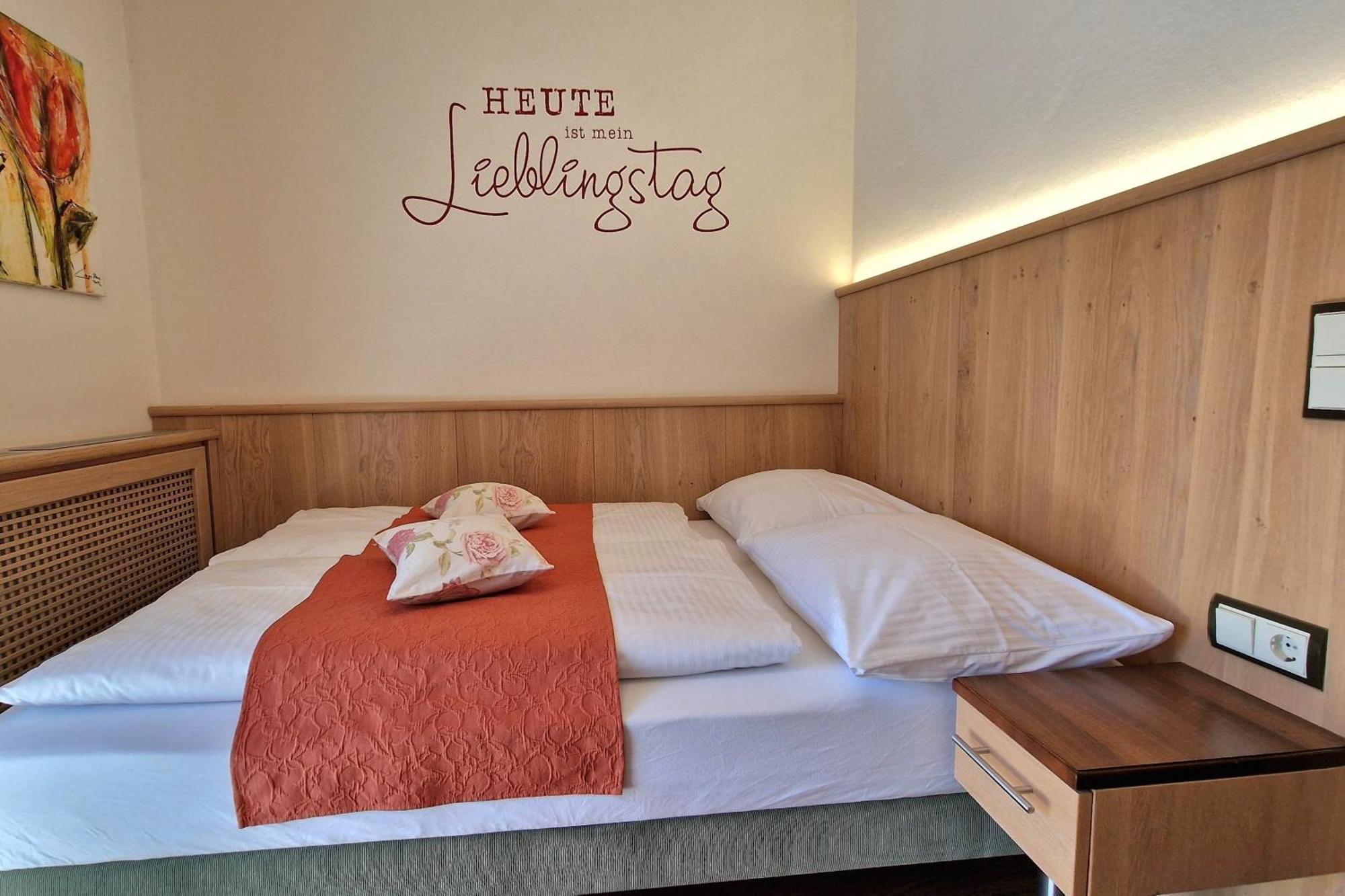 Landgasthof Trattnig Schiefling am See Chambre photo