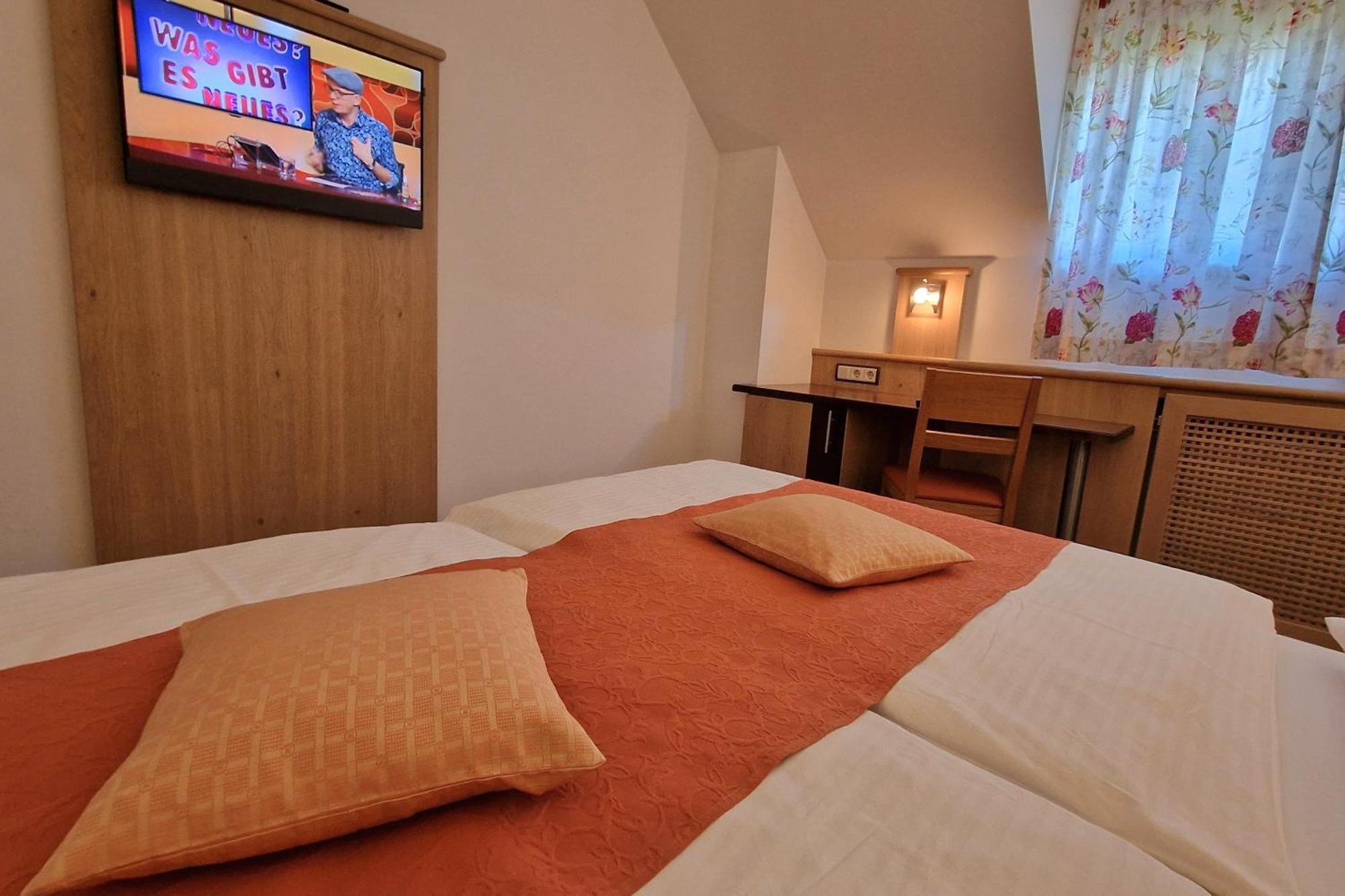Landgasthof Trattnig Schiefling am See Chambre photo